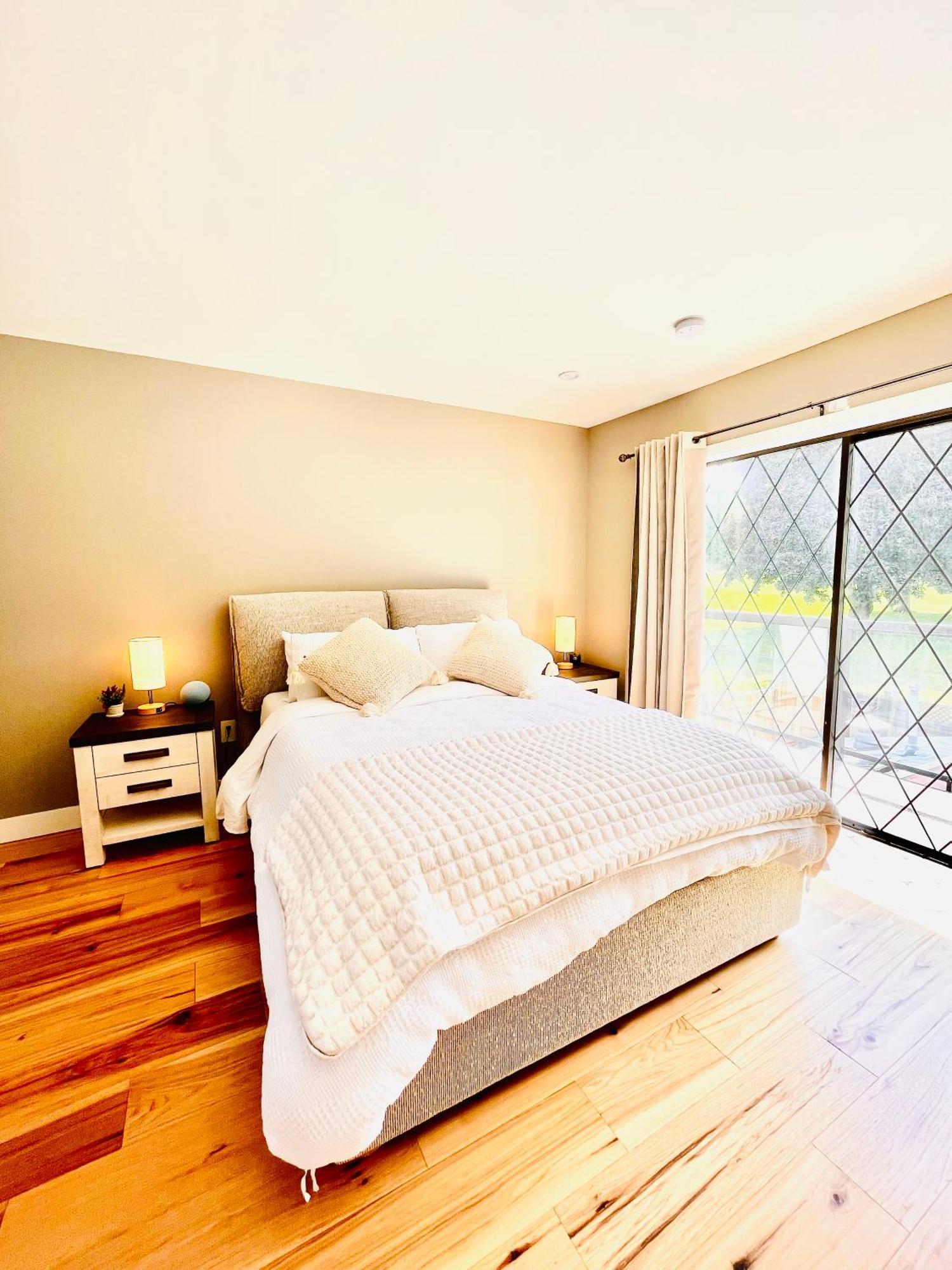 Oceanside Manor - Fancy Room - Golf Course & Beach View Qualicum Beach Exterior foto