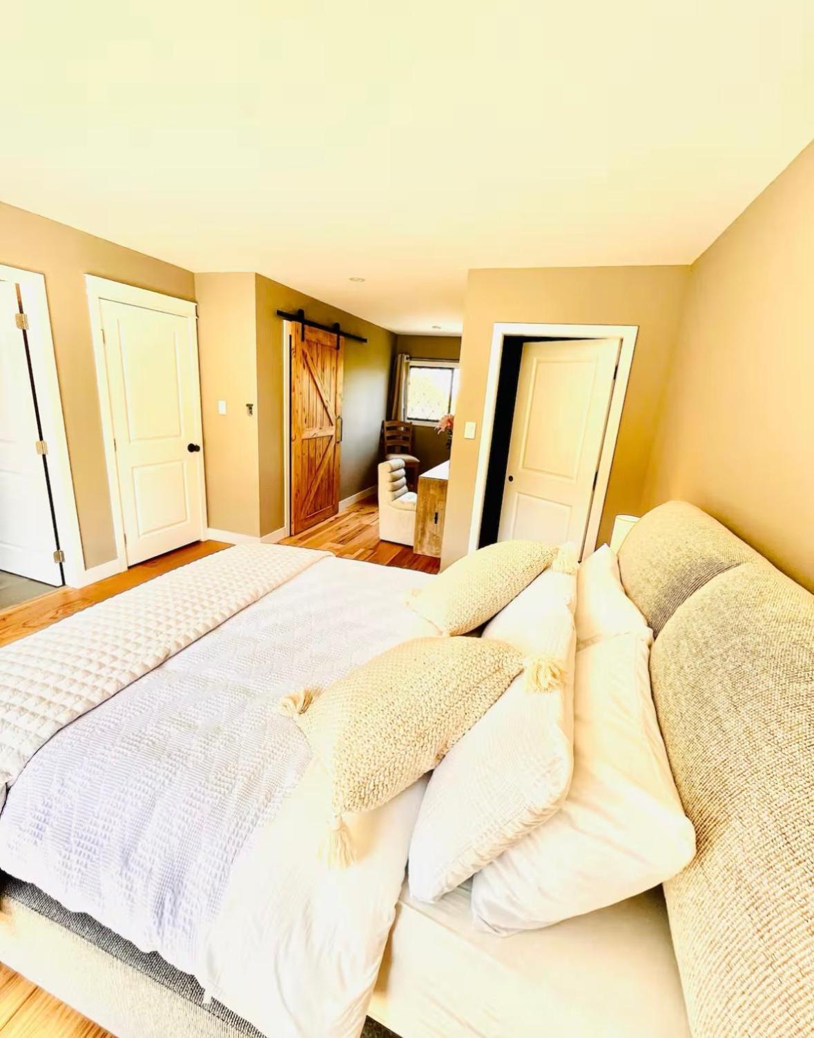 Oceanside Manor - Fancy Room - Golf Course & Beach View Qualicum Beach Exterior foto