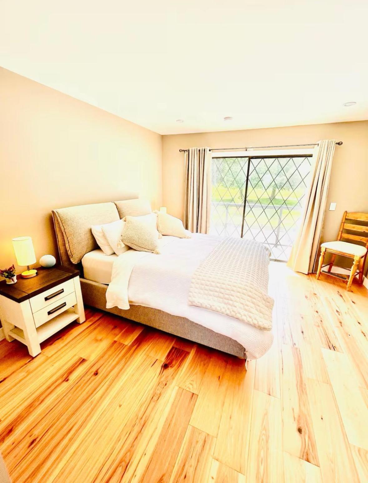 Oceanside Manor - Fancy Room - Golf Course & Beach View Qualicum Beach Exterior foto